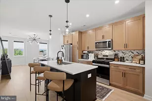14435 Gln Mnr Dr, Chantilly, VA 20151 - Photo 3