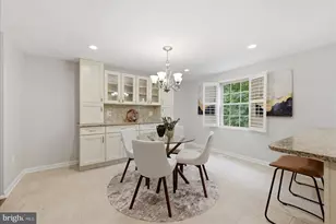 9425 Candleberry Ct, Burke, VA 22015 - Photo 5