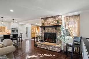 11611 Vale Rd, Oakton, VA 22124 - Photo 3