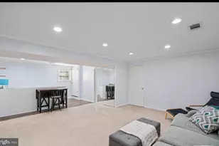 11611 Vale Rd, Oakton, VA 22124 - Photo 15