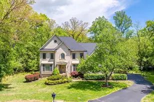 1051 Northfalls Ct, Great Falls, VA 22066 - Photo 3