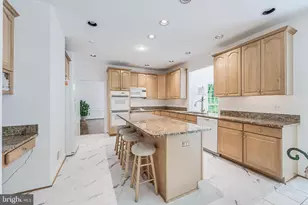 1051 Northfalls Ct, Great Falls, VA 22066 - Photo 15