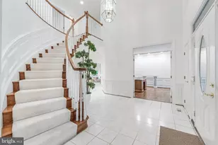 1051 Northfalls Ct, Great Falls, VA 22066 - Photo 5