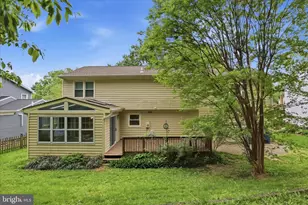 9008 Lake Braddock Dr, Burke, VA 22015 - Photo 33