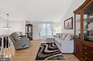 3824 Beech Down Dr, Chantilly, VA 20151 - Photo 5