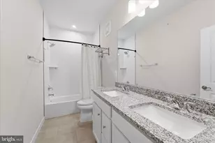 13695 Innovation Station Loop, Herndon, VA 20171 - Photo 27