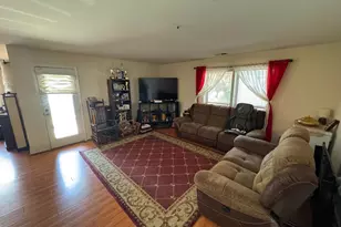 3176 Summit Square Dr, Oakton, VA 22124 - Photo 25