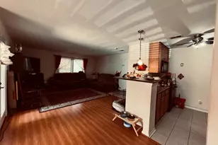 3176 Summit Square Dr, Oakton, VA 22124 - Photo 45