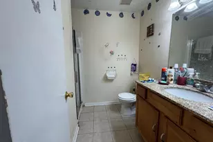 3176 Summit Square Dr, Oakton, VA 22124 - Photo 37