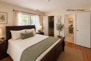3176 Summit Square Dr, Oakton, VA 22124 - Photo 11