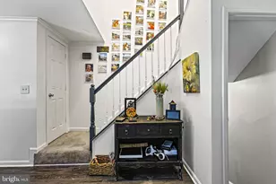 7482 Digby Grn, Alexandria, VA 22315 - Photo 17
