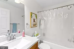 7482 Digby Grn, Alexandria, VA 22315 - Photo 27