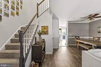 7482 Digby Green, Alexandria, VA 22315 - Photo 5