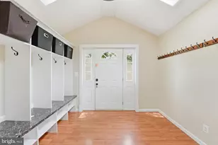 7605 Fisher Dr, Falls Church, VA 22043 - Photo 3
