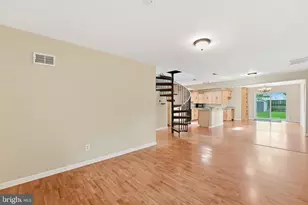 7605 Fisher Dr, Falls Church, VA 22043 - Photo 5