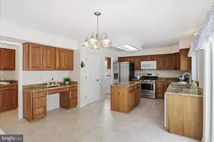 8392 Crosslake Dr, Fairfax Station, VA 22039 - Photo 23
