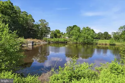 8392 Crosslake Dr, Fairfax Station, VA 22039 - Photo 11