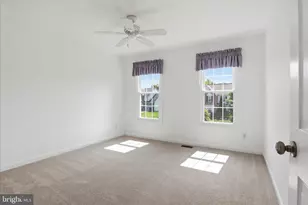 8392 Crosslake Dr, Fairfax Station, VA 22039 - Photo 37