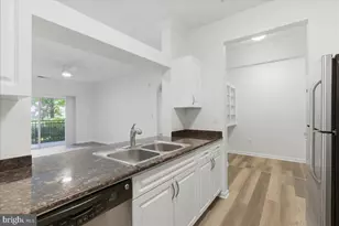 12901 Centre Park Cir, Herndon, VA 20171 - Photo 7