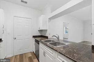 12901 Centre Park Cir, Herndon, VA 20171 - Photo 5
