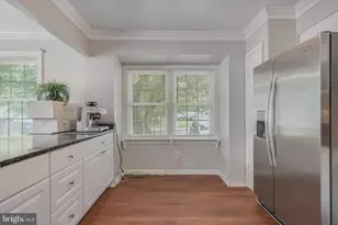 4871 Nash Dr, Fairfax, VA 22032 - Photo 5