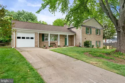 4505 Briarton Drive, Chantilly, VA 20151 - Photo 3