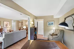 3800 Powell Ln, Falls Church, VA 22041 - Photo 9