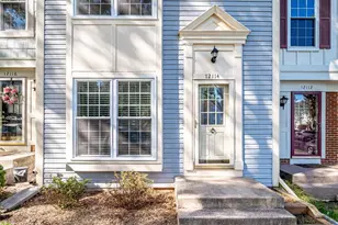 12114 Wedgeway Ct, Fairfax, VA 22033 - Photo 3