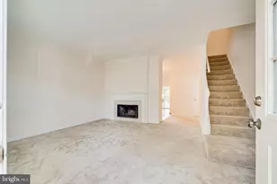 12114 Wedgeway Ct, Fairfax, VA 22033 - Photo 17