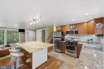 10929 Howland Drive, Reston, VA 20191 - Photo 9