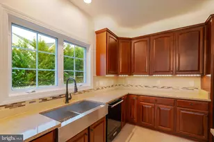 8038 Holland Rd, Alexandria, VA 22306 - Photo 13