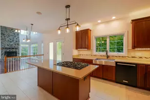 8038 Holland Rd, Alexandria, VA 22306 - Photo 11