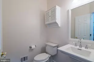 8038 Holland Rd, Alexandria, VA 22306 - Photo 25