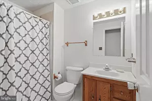 5245 Glen Meadow Rd, Centreville, VA 20120 - Photo 35