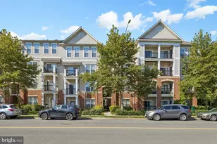 11373 Aristotle Dr, Fairfax, VA 22030 - Photo 25