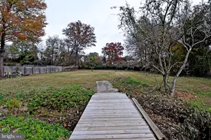 7125 Harrison Ln, Alexandria, VA 22306 - Photo 9