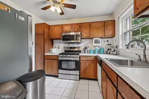 14813 Smethwick Pl, Centreville, VA 20120 - Photo 11