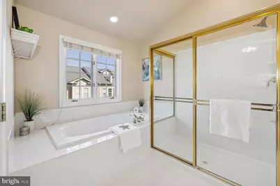 1813 Dawson Street, Vienna, VA 22182 - Photo 19