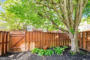 7516 Lamoyne Ct, Alexandria, VA 22315 - Photo 35