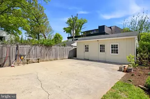 14703 Carlbern Dr, Centreville, VA 20120 - Photo 55