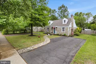 2505 Popkins Ln, Alexandria, VA 22306 - Photo 3