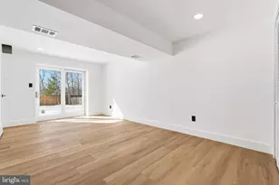 12011 Meadowville Ct, Herndon, VA 20170 - Photo 25