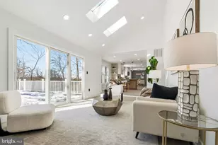 12011 Meadowville Ct, Herndon, VA 20170 - Photo 9