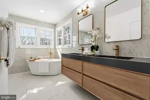 12011 Meadowville Ct, Herndon, VA 20170 - Photo 21