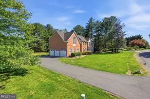 915 Winstead St, Great Falls, VA 22066 - Photo 45