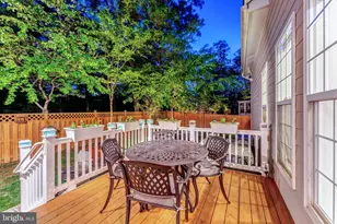 105 Heglar Oaks Ct, Herndon, VA 20170 - Photo 13