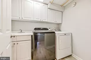9929 Hemlock Woods Ln, Burke, VA 22015 - Photo 47