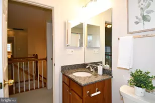 13619 Weinstein Ct, Centreville, VA 20120 - Photo 33