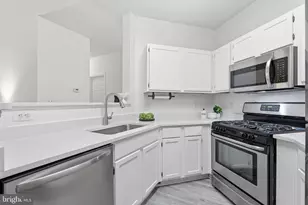 13058 Autumn Woods Way, Fairfax, VA 22033 - Photo 13