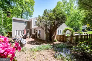 7118 Devonshire Rd, Alexandria, VA 22307 - Photo 57